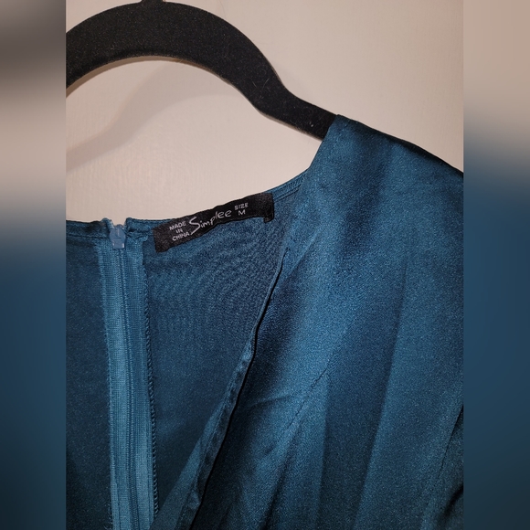 Simplee Long Sleeve Dress - Picture 5 of 11